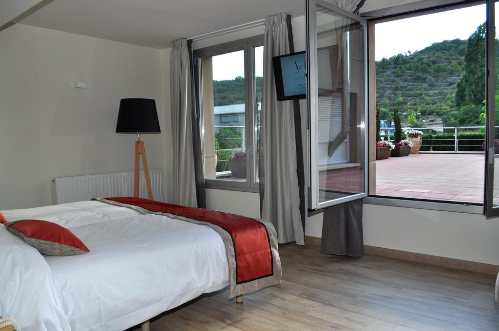 Hotel Sole Pobla de Segur Quarto foto